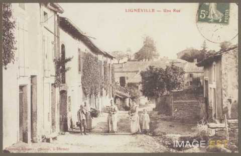 Une rue (Lignéville)